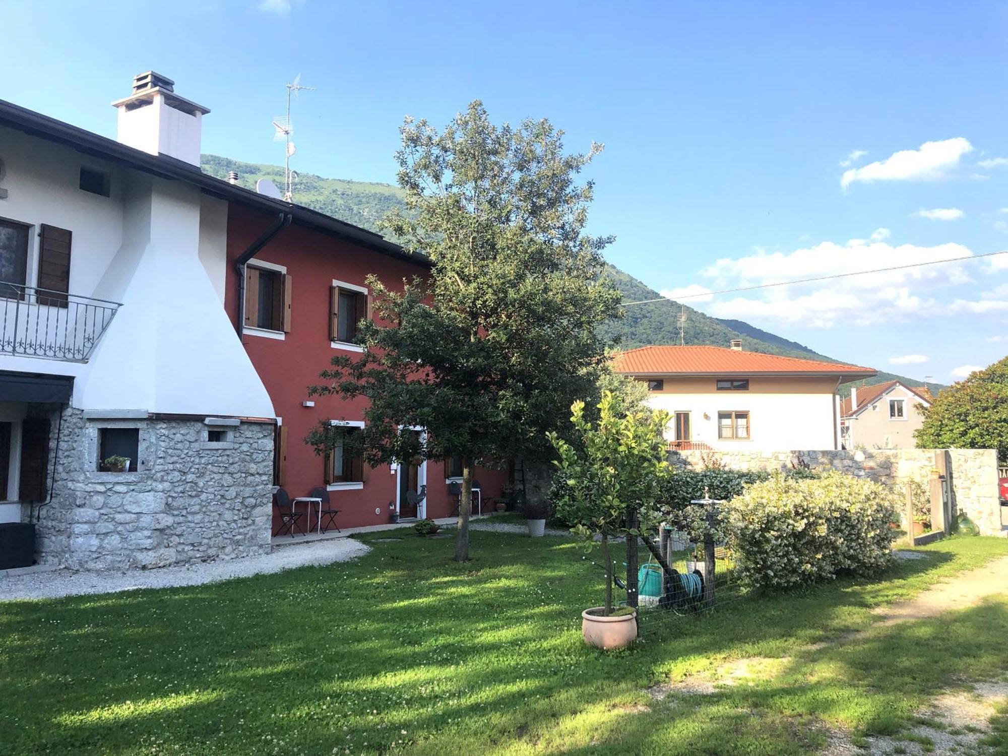 Affittacamere Al castello Travesio Esterno foto